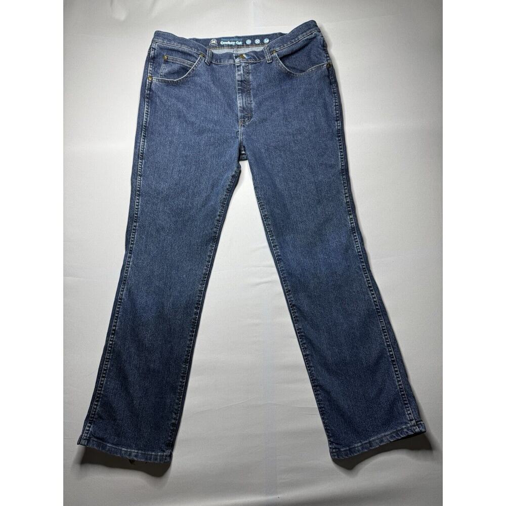 Wrangler 36MWZ Cowboy Cut Men's Slim Fit Straight Leg Blue Jeans - Size 38x31.5*